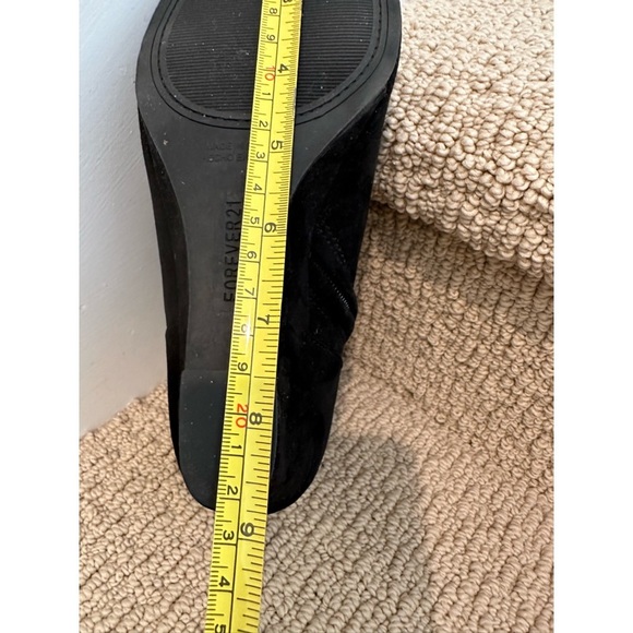 🪻🌹Awesome, comfy faux-suede black booties. EUC Barely wore. Bundle and save! - Picture 9 of 11